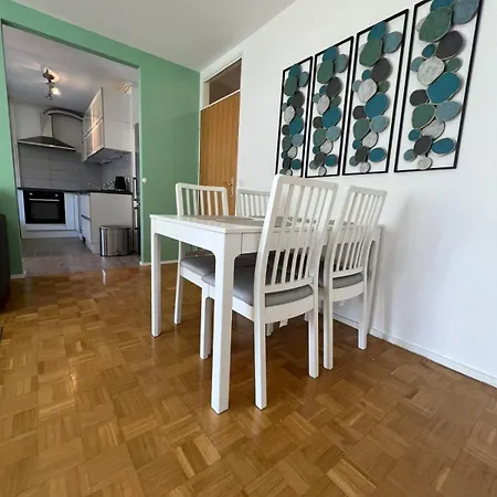Renovated In An Attractive Location Apartamento Liubliana